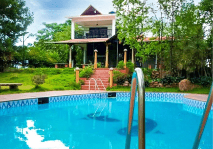 Luxurious stay at resort: